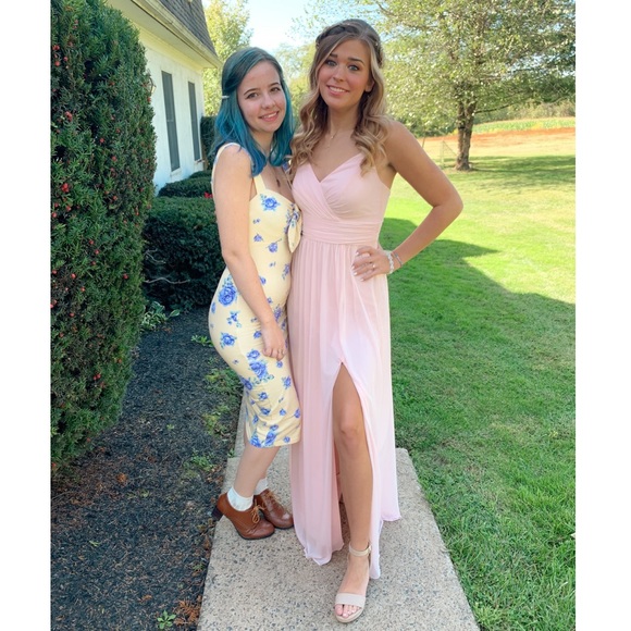 David’s Bridal Bridesmaid dress Sz 2, blush pink - Picture 2 of 3